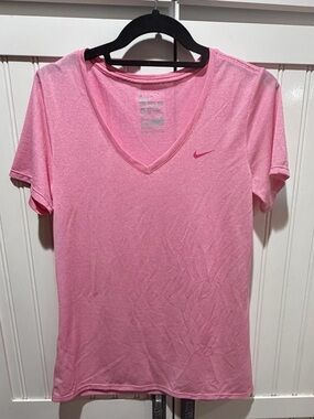 Nike Dri-FIT Pink & White V-Neck Short Sleeve Athletic Top Women's Size Medium